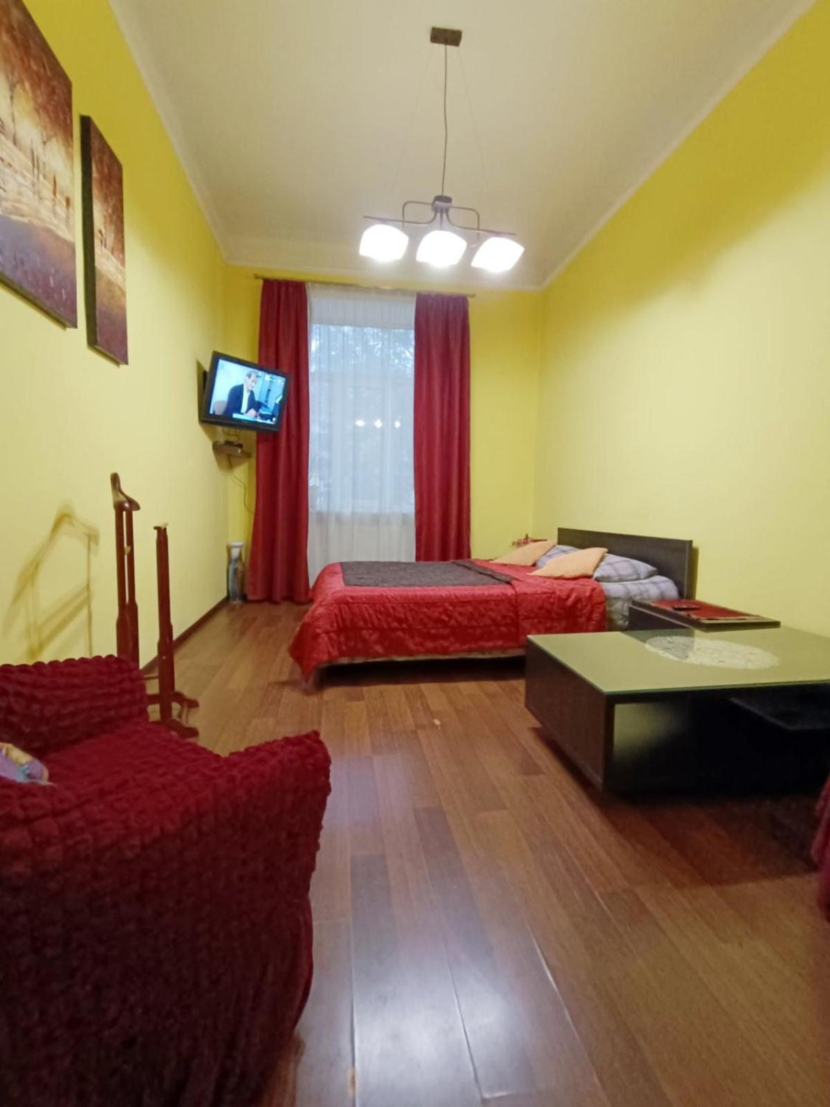 Apartment Anna Lviv Dış mekan fotoğraf