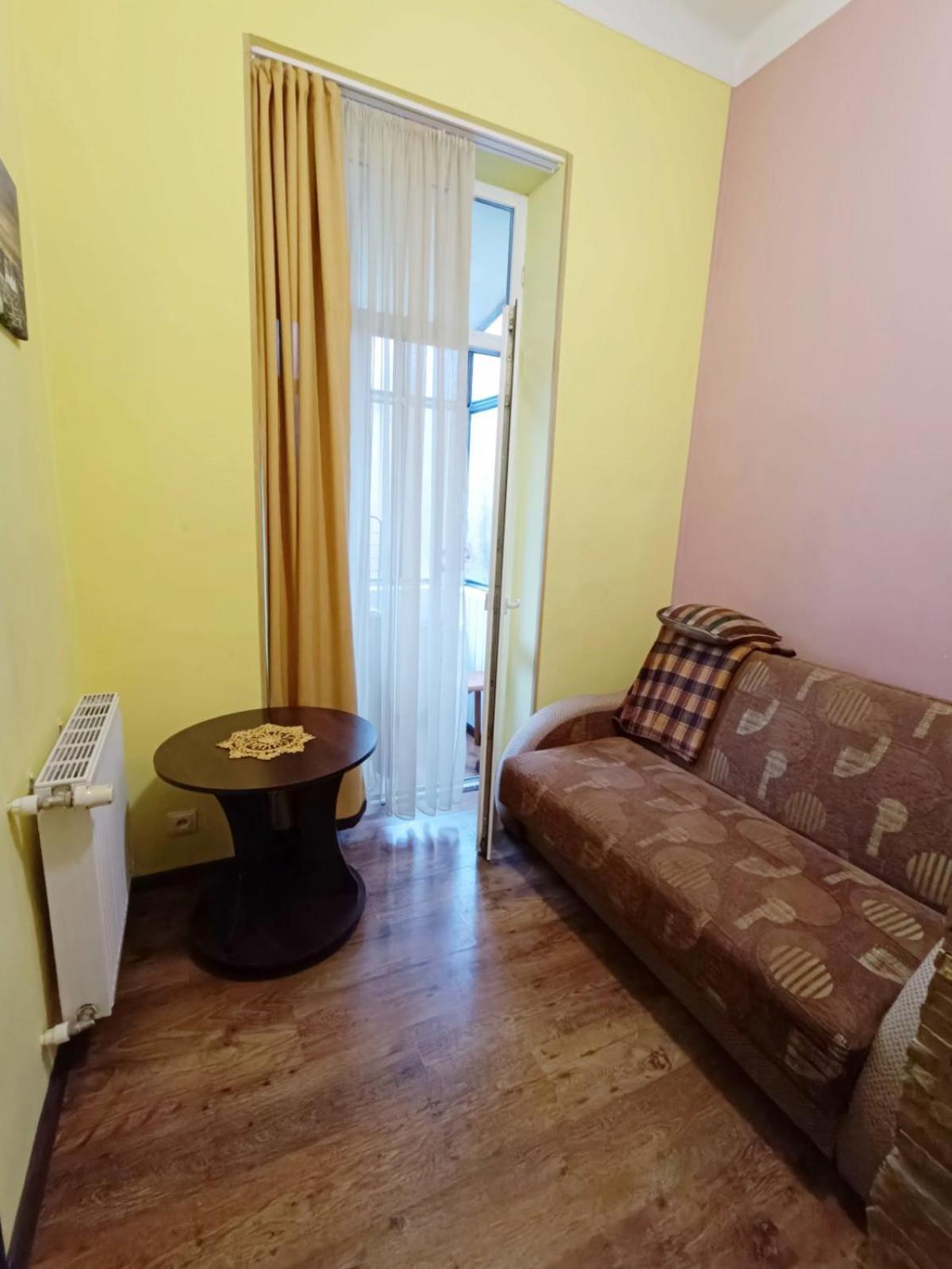 Apartment Anna Lviv Dış mekan fotoğraf